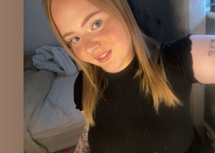 Abi Selfie 1